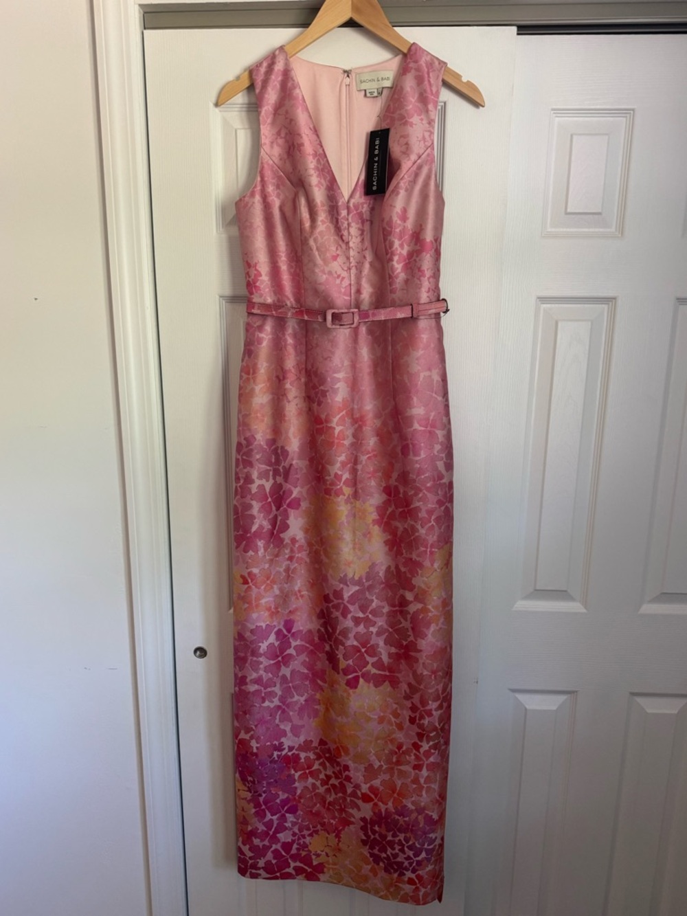 Sachin + Babi Adellyn Gown in Sunset Hydrangea Size 8 - Picture 3 of 8